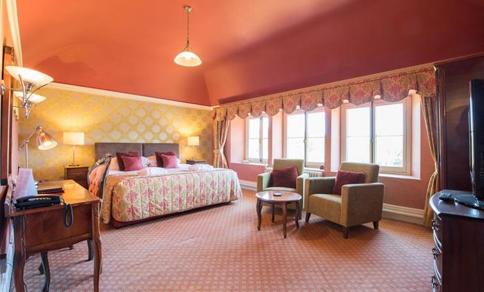 Room 23- Falcon's Rest